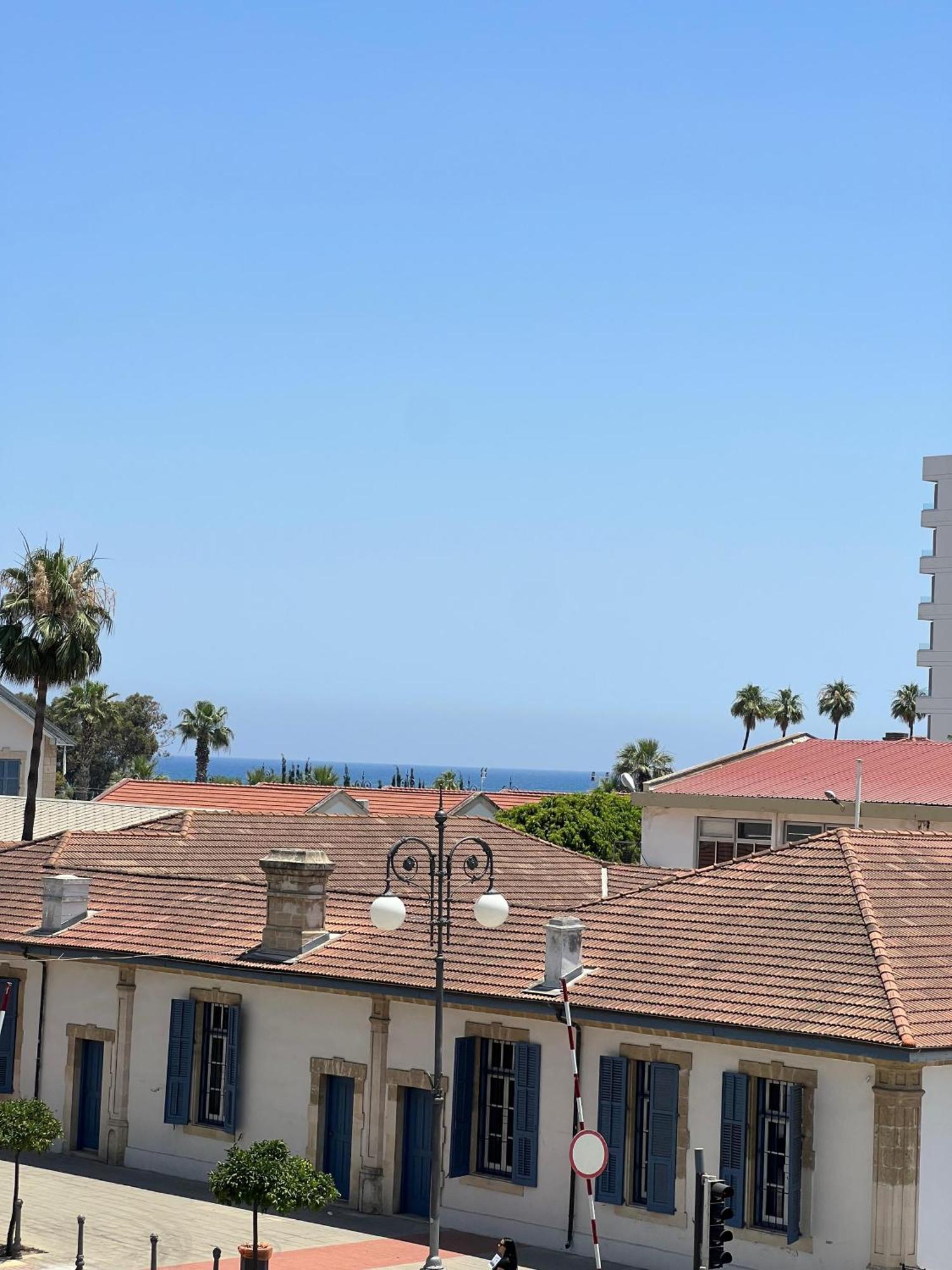 Azul Sea View Appartement Larnaca